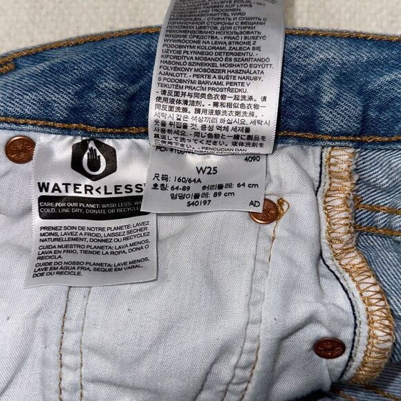 Levi's denim jean destroyed denim light blue mini shorts | Sz W25 - Picture 5 of 7